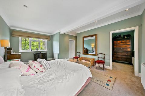 5 bedroom detached house to rent, Roedean Crescent, London SW15