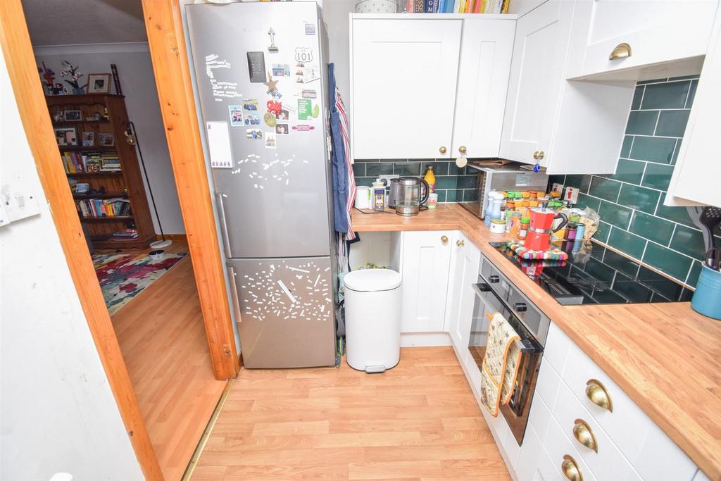 KITCHEN (2)-2.jpg