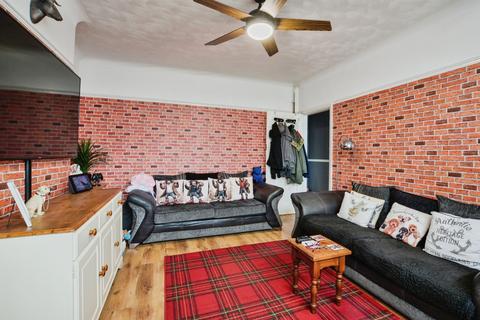 5 bedroom semi-detached house for sale, Park Avenue, Skegness