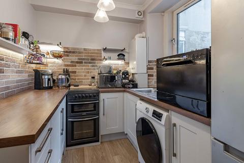 2 bedroom flat for sale, High Street, Linlithgow EH49