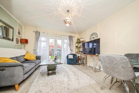 2 bedroom end of terrace house for sale, Henry Everett Grove, Colchester