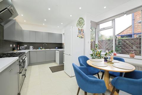 6 bedroom semi-detached house for sale, Dogsthorpe Road, Peterborough