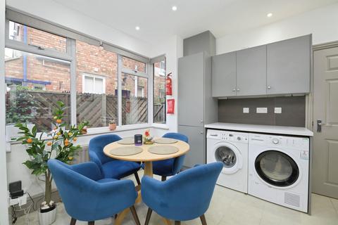 6 bedroom semi-detached house for sale, Dogsthorpe Road, Peterborough