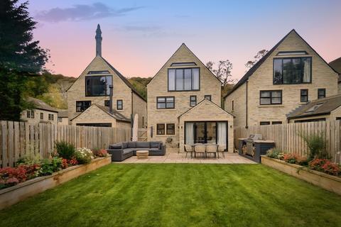 4 bedroom detached house for sale, Meadow View, Pye Nest