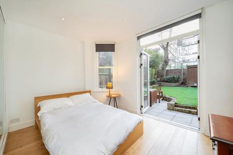 2 bedroom flat for sale, Milton Avenue, London N6