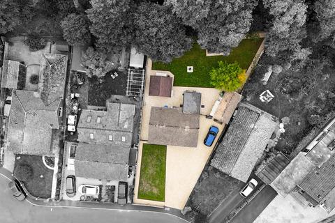 undefined, Pine View Close, Woodfalls, Salisbury