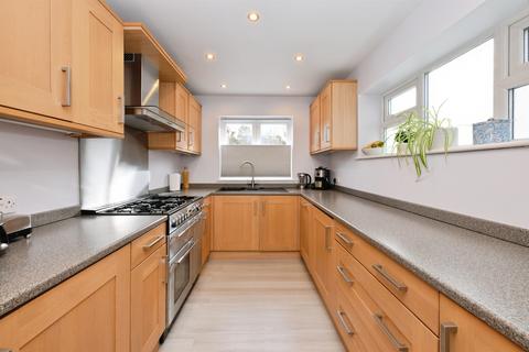 3 bedroom detached house for sale, Cromwell Avenue, Cheshunt, Waltham Cross