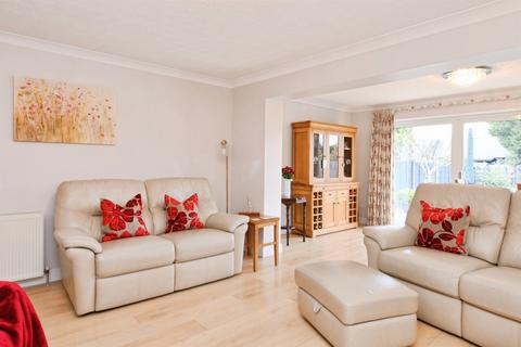 3 bedroom detached house for sale, Cromwell Avenue, Cheshunt, Waltham Cross