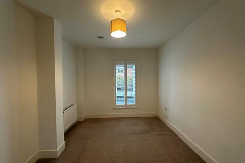 2 bedroom flat for sale, Tranquil Lane, Harrow