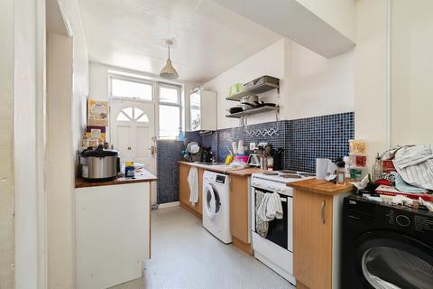 2 bedroom terraced house for sale, The Cedars, Hull