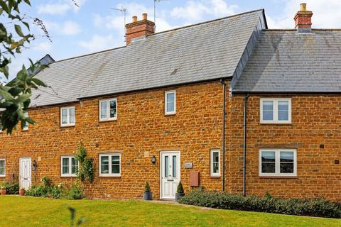 4 bedroom terraced house for sale, Canons Ashby Road, Moreton Pinkney, Daventry