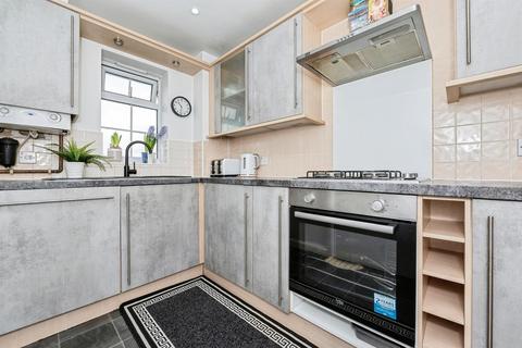 2 bedroom flat for sale, Harper Close, Chafford Hundred, Grays