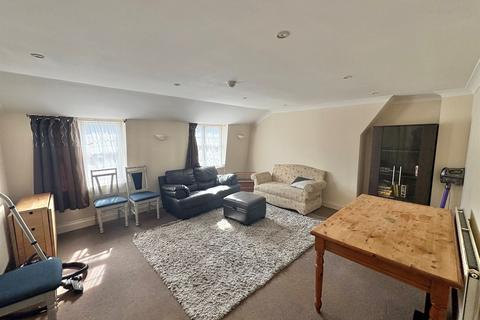 3 bedroom flat for sale, Havelock Road, Hastings