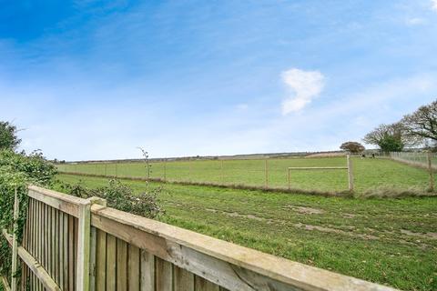3 bedroom end of terrace house for sale, Rectory Road, Little Oakley, Harwich