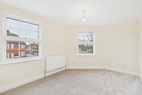 3 bedroom duplex for sale, Field End Road, Pinner HA5