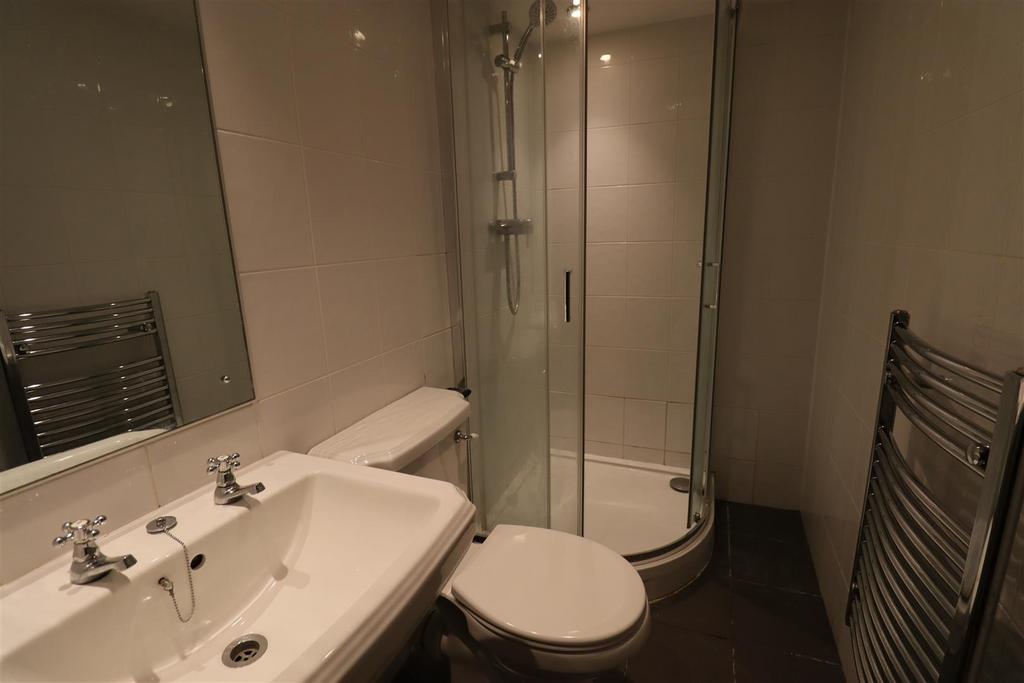 Ensuite