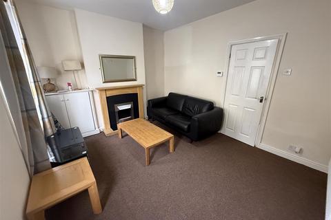 2 bedroom terraced house for sale, Victoria Crescent, Burton-On-Trent DE14