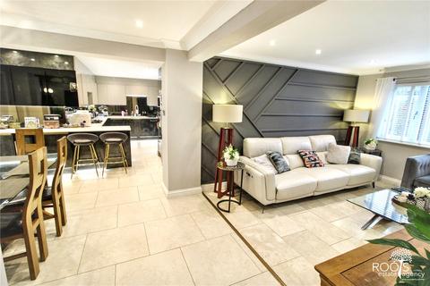 4 bedroom detached house for sale, Corderoy Close, Berkshire RG19