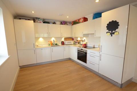 2 bedroom flat to rent, Windsor Lane, Burnham, SL1