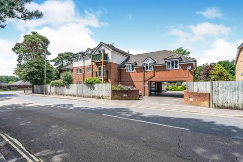 2 bedroom flat to rent, Warsash Road, Southampton, SO31