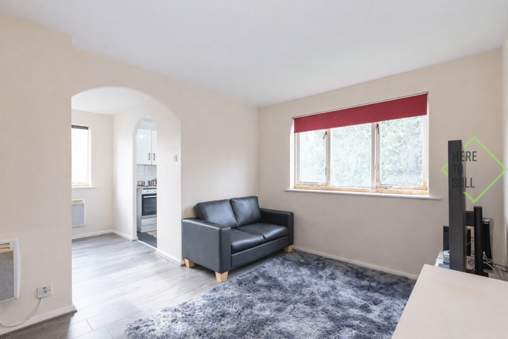 Magpie Close, Enfield EN1 (8)