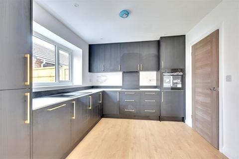 3 bedroom house for sale, Arnold Lane, Gedling, Nottingham