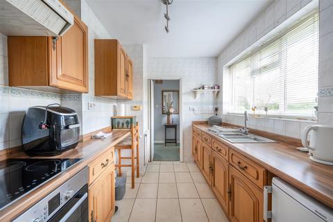 undefined, Howard Close, West Horsley