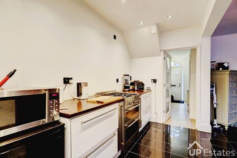 undefined, Queen Isabels Avenue, Cheylesmore, Coventry