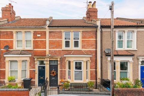 2 bedroom terraced house for sale, Quantock Road, Windmill Hill
