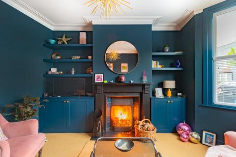 2 bedroom terraced house for sale, Quantock Road, Windmill Hill