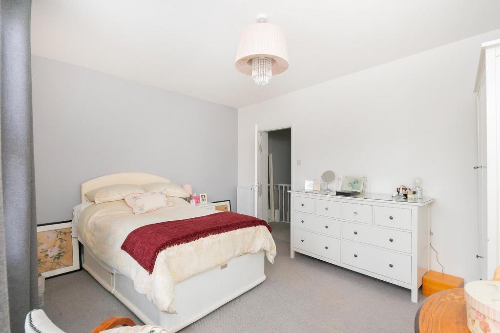 2 Q2 RBR - Bedroom F.jpg