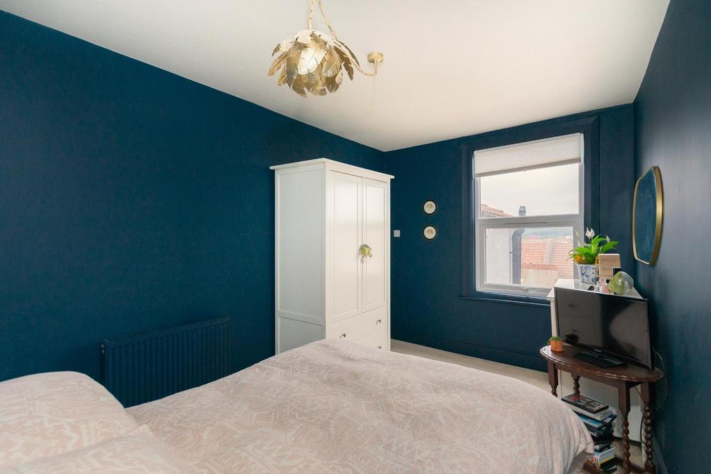 2 Q2 RBR - Bedroom A.jpg