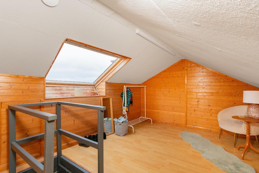 2 Q2 RBR - Loft Room C.jpg
