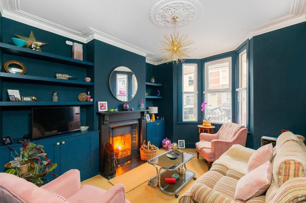 2 Q2 RBR - Living Room D.jpg