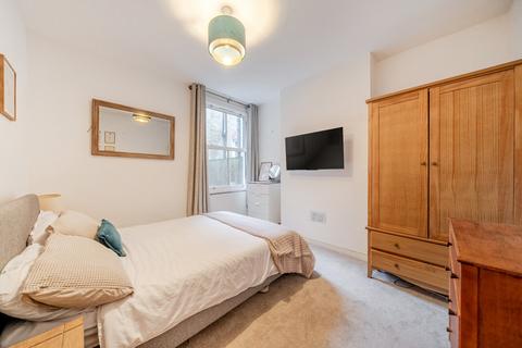 2 bedroom flat for sale, Trevelyan Road, Tooting, London, SW17