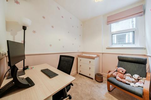 2 bedroom flat for sale, Trevelyan Road, Tooting, London, SW17