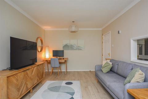 3 bedroom terraced house for sale, Arbour Close, Warley, Brentwood