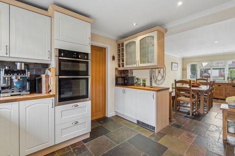 4 bedroom detached house for sale, Fennemore Close, Aylesbury HP18