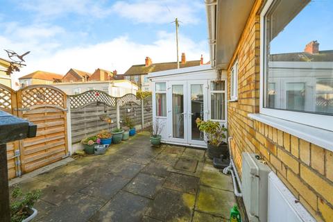 2 bedroom terraced bungalow for sale, Burgh Road, Skegness