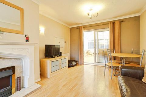 4 bedroom semi-detached house for sale, Silk Mill Gardens, Leeds