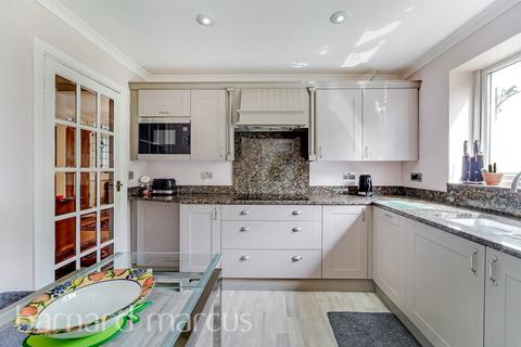 undefined, Arundel Avenue, Epsom