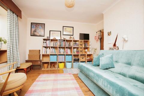 3 bedroom terraced house for sale, Fosterd Road, Newbold, RUGBY