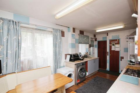 3 bedroom terraced house for sale, Fosterd Road, Newbold, RUGBY