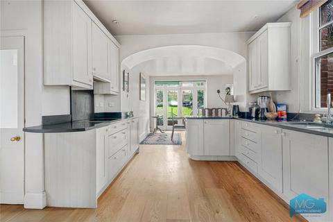 5 bedroom end of terrace house for sale, Muswell Hill Road, London, N10