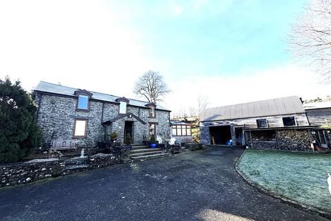 undefined, Llanybydder, SA40