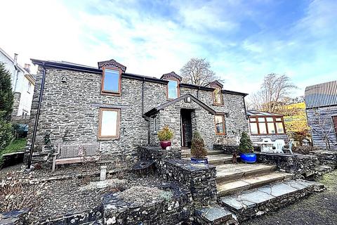 undefined, Llanybydder, SA40