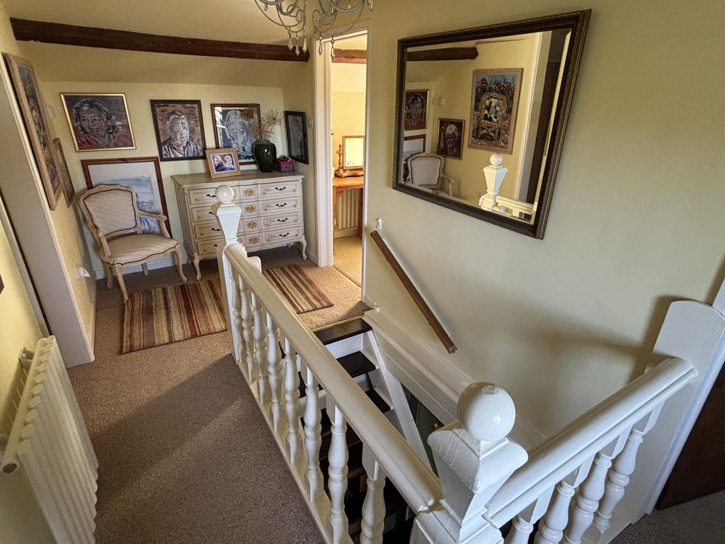 Galleried landing