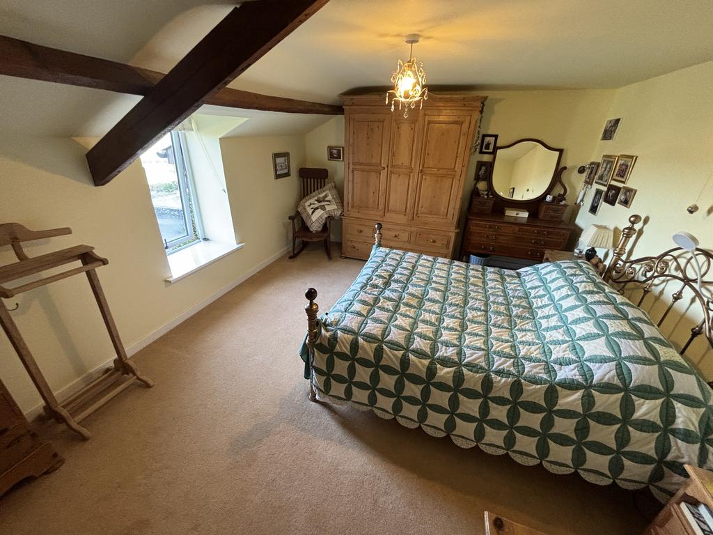 Front bedroom 1