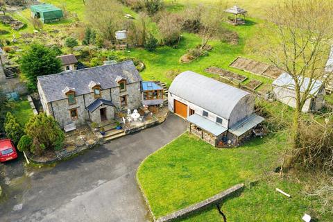 undefined, Llanybydder, SA40