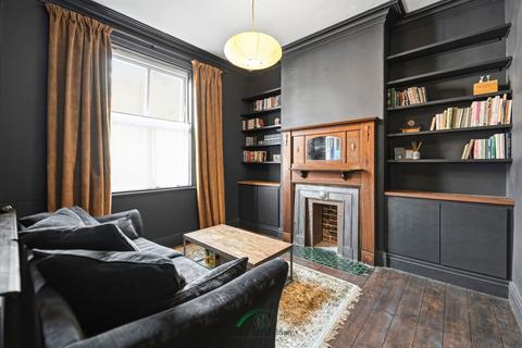 3 bedroom terraced house for sale, Wellington Street, Preston, PR1 8TQ